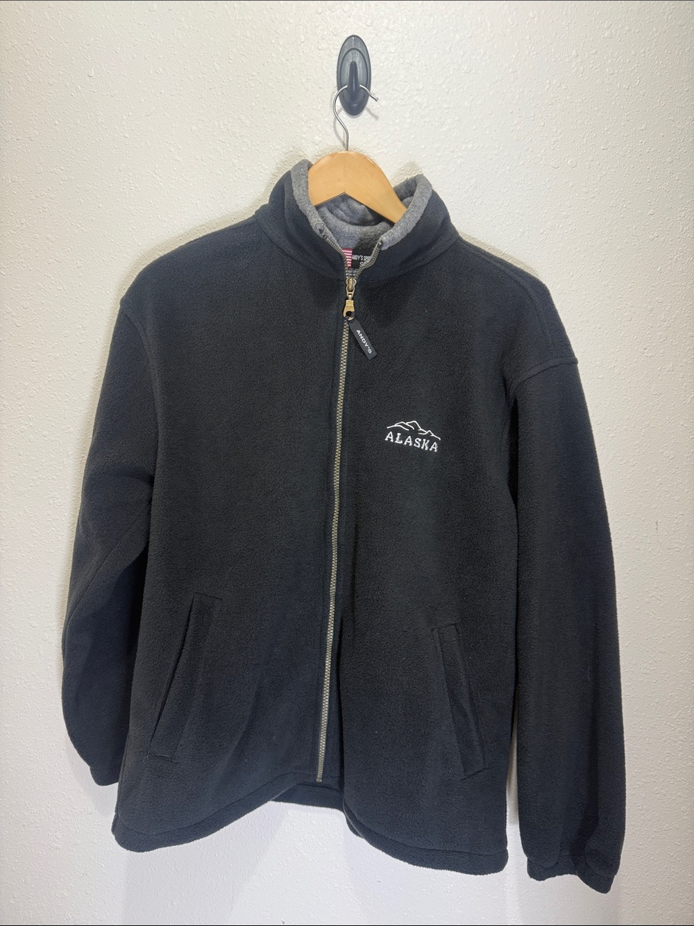 Alaska Black Fleece Zip-Up Jacket, Size S